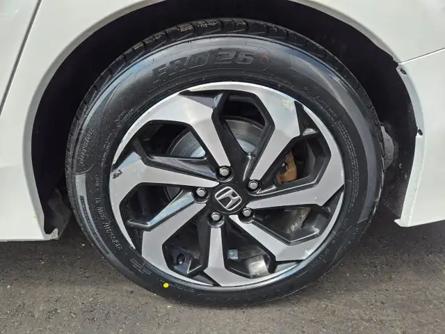 2016 Honda Accord EX-L in Cars & Trucks in Oshawa / Durham Region - Image 24