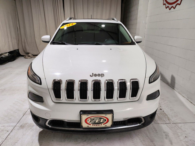 2014 Jeep Cherokee in Cars & Trucks in Windsor Region - Image 2