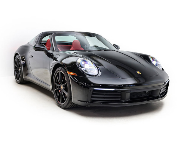  2022 Porsche 911 Targa 4S in Cars & Trucks in City of Montréal - Image 2