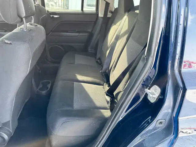 2014 Jeep Patriot North Edition 4x4- SALE!! WARRANTY INC in Cars & Trucks in Red Deer - Image 12