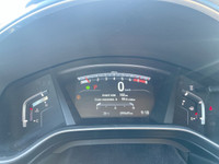 Le Honda CR-V Touring 2018 est un VUS compact haut de gamme qui se distingue par son design moderne,... (image 3)