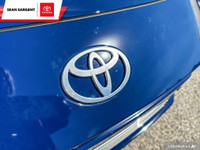 Camry Hybrid XLE AWD - TEST DRIVE VEHICLE - ORDER YOURS TODAY Engine: 4 Cylinder Engine 2.5L L/100Km... (image 9)