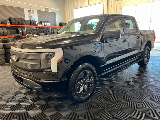 2025 Ford F-150 Lightning FLASH | MAX TRAILER TOW PKG | BLUECRUI in Cars & Trucks in Lloydminster - Image 8
