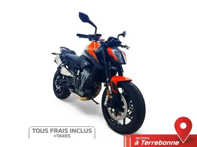 KTM 890 DUKE 2022 Noir et Orange 5196 km au compteur. Motos Illimitées Terrebonne. Prix de vente inc...