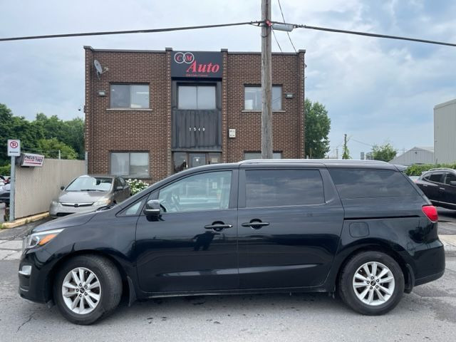 2019 Kia Sedona in Cars & Trucks in City of Montréal - Image 4