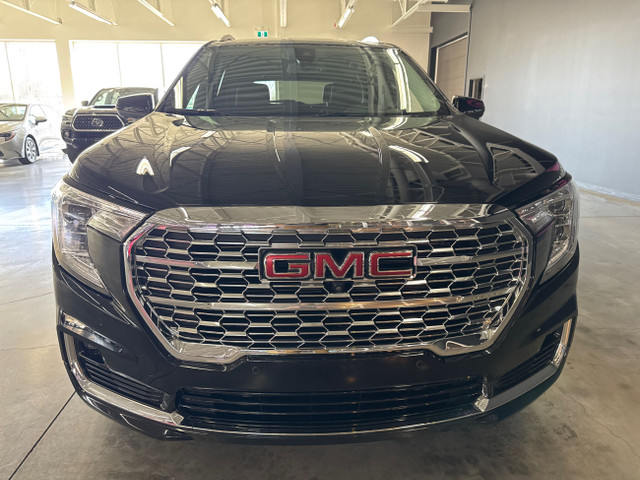 2023 GMC Terrain Denali AWD DATE MISE EN SERVICE 24 MARS 2025 in Cars & Trucks in Saint-Jean-sur-Richelieu - Image 3