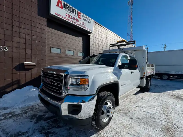 2017 GMC Sierra 3500HD Dump Truck62933734310147122