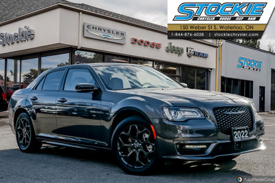 2022 Chrysler 300 Touring L Leather | / Sunroof | Lane Assist
