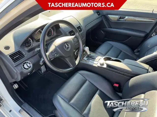 2011 Mercedes-Benz C-Class dans Autos et camions dans Longueuil/Rive Sud - Image 8