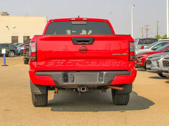 2023 Nissan Frontier PRO-4X 3.8L dans Autos et camions dans Ville d’Edmonton - Image 8