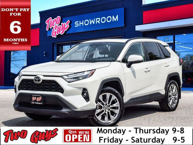 2022 Toyota RAV4 XLE Premium AWD Leather Sunroof Back Up Camera in Cars & Trucks in St. Catharines