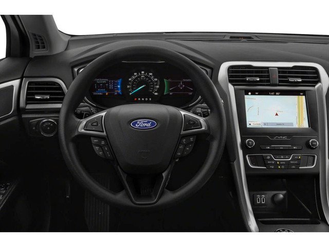 2020 Ford Fusion SE in Cars & Trucks in Medicine Hat - Image 4