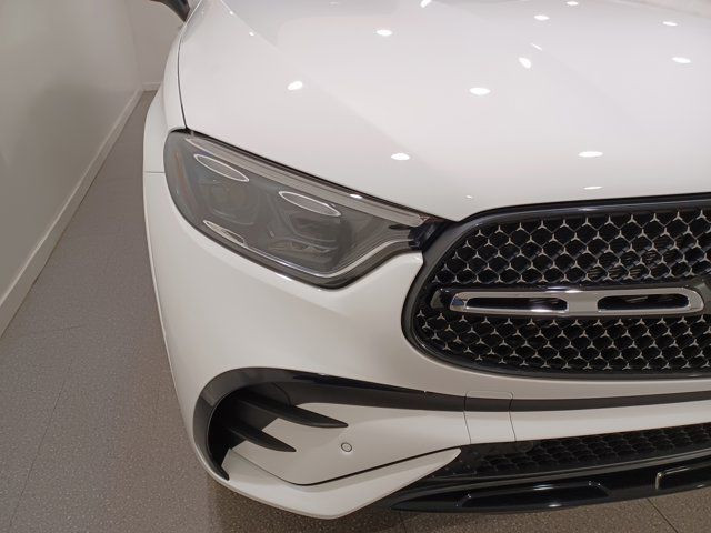 2025 Mercedes-Benz GLC GLC 300 in Cars & Trucks in Regina - Image 4