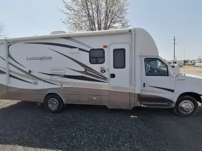 See Dealer Website for Details. 2015 FOREST RIVER LEXINGTON 265DS Engine: 6.8L
