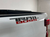 ALL VEHICLES COME CERTIFIED WITH A 90 POINT INSPECTION. Engine: 8 Cylinder Engine 5.3L/325CI L/100Km... (image 7)