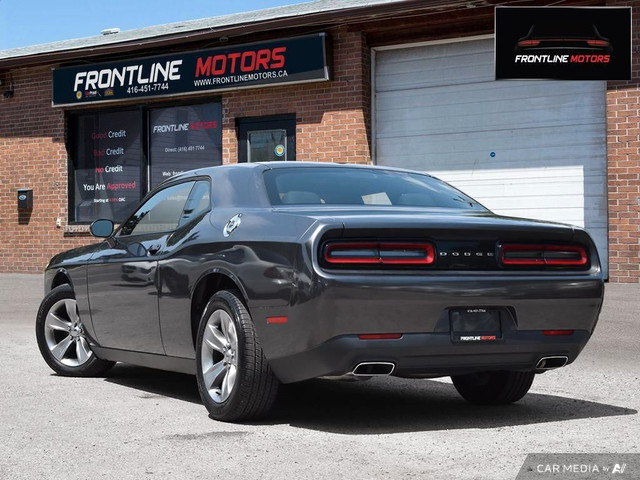 2015 Dodge Challenger 2dr Cpe SXT *Ultra Low Km* in Cars & Trucks in City of Toronto - Image 4
