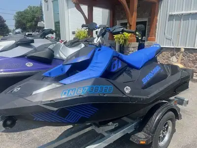 2022 Sea-Doo Spark Trixx 3-up Rotax 900 H.O. 31 hours PLUS TRAILER 2022 Sea-Doo Spark Trixx™ 3-up Ro...