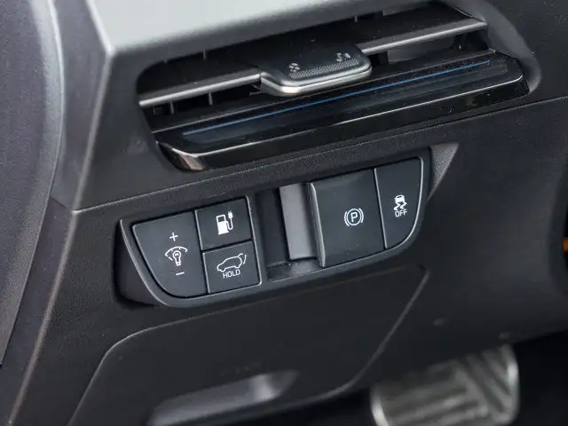 2023 Kia EV6 GT | Suede Seats | Heads Up Display in Cars & Trucks in Guelph - Image 11