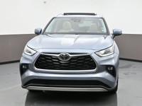 Experience luxury, power, and versatility in this fully loaded 2021 Toyota Highlander Platinum. Adva... (image 1)