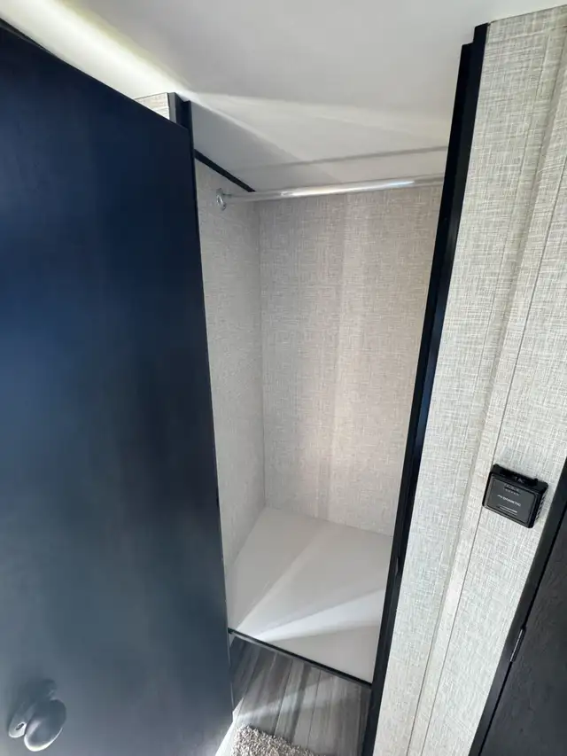 2024 Jayco JAY FLIGHT 195RB in Travel Trailers & Campers in Kawartha Lakes - Image 9