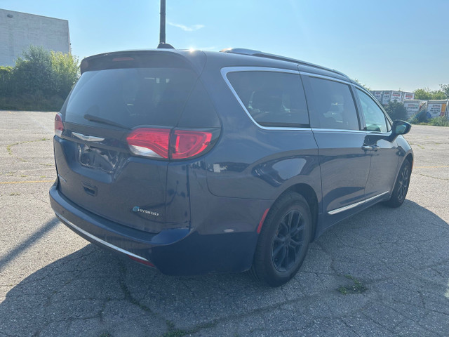 2018 Chrysler Pacifica Hybrid Touring-L Rear DVD | Power Lift... in Cars & Trucks in Kitchener / Waterloo - Image 3