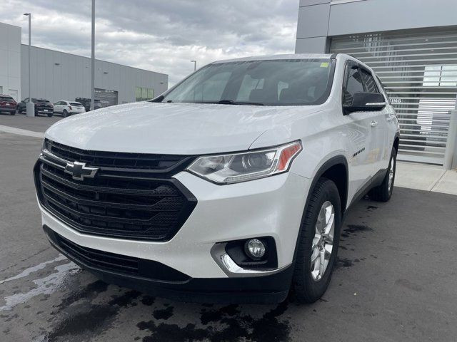 2019 Chevrolet Traverse LT in Cars & Trucks in Calgary - Image 4