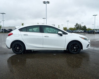 Find out why everyone is talking about this popular 2018 Chevrolet Cruze LT | Sunroof | Backup Cam |... (image 5)