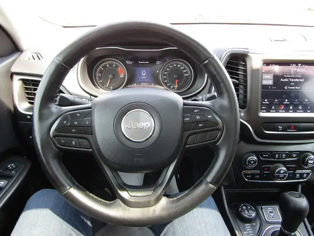 2019 Jeep Cherokee TRAILHAWK ELITE 4x4 B.S.A/NAV/CAM/PANOROOF/73 in Cars & Trucks in Calgary - Image 22
