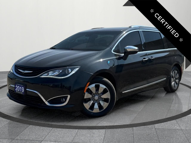 2017 Chrysler Pacifica Hybrid Platinum Platinum|| Hybrid|| Ce... in Cars & Trucks in Mississauga / Peel Region