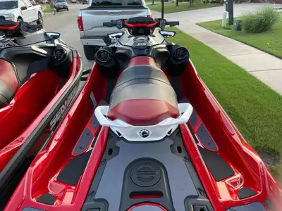 APPLY NOW: https://www.ridecollective.ca/get-pre-approved The 2024 SEA-DOO RXT-X 325 is a high-perfo...
