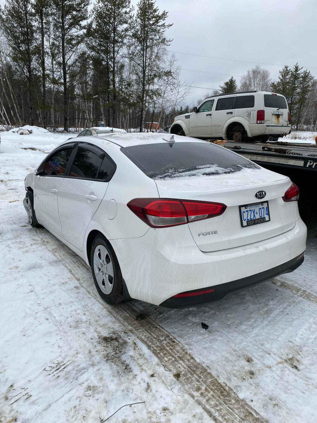 2017 Kia Forte in Cars & Trucks in Barrie - Image 4