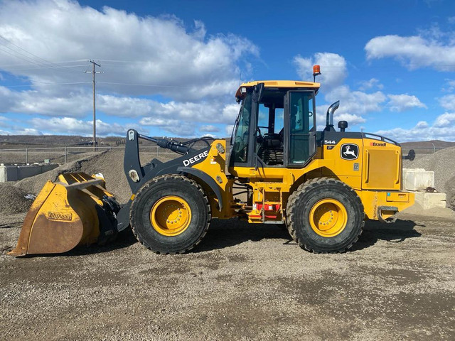 2021 Deere 544 P-Tier Wheel Loader N/A in Heavy Equipment in Regina - Image 3