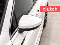 NO ACCIDENTS / CLEAN CARFAX / 1 OWNER / Power Tailgate/Hatch, Auto Dimming Rearview Mirror, Front He... (image 8)