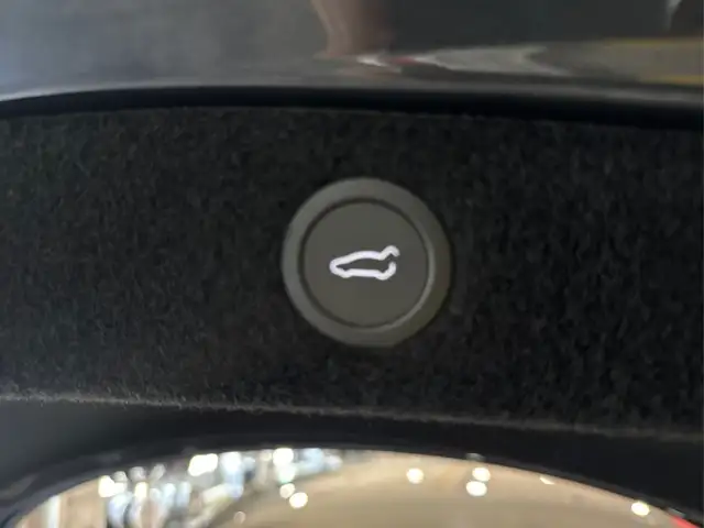 Tesla Model 3 2024 in Cars & Trucks in Markham / York Region - Image 52