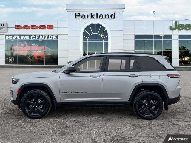 2024 Jeep Grand Cherokee Altitude 4x4 Sunroof Nav Capable in Cars & Trucks in St. Albert - Image 2