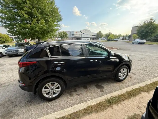 2018 Kia Sportage EX AWD, LEATHER, SUNROOF, HEATED POWER SEATS ! in Cars & Trucks in Ottawa - Image 10