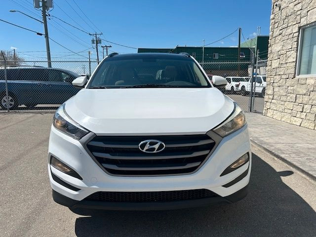 2016 Hyundai Tucson AWD 4dr 2.0L Luxury in Cars & Trucks in Calgary - Image 2