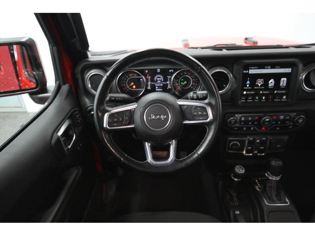 2021 Jeep Wrangler UNLIMITED / SAHARA / 4X4 in Cars & Trucks in Lévis - Image 3
