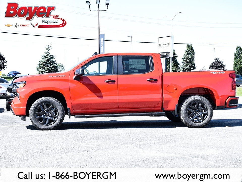 2022 Chevrolet Silverado 1500 CUSTOM