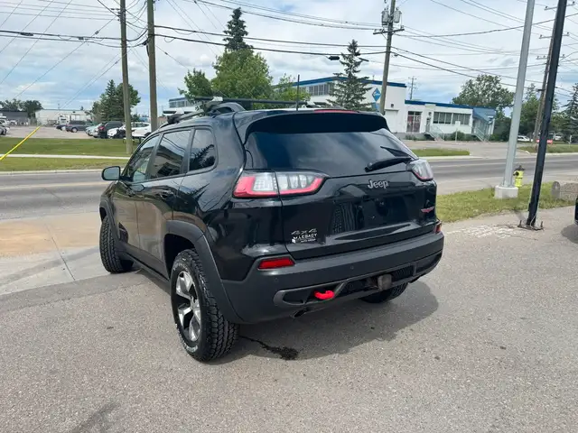 2019 Jeep Cherokee Trailhawk 3.2L 4WD in Cars & Trucks in Calgary - Image 3