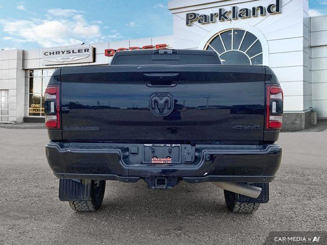 2022 Ram 2500 Laramie Night Edition Crew 4x4 Diesel Sunroof Nav in Cars & Trucks in St. Albert - Image 4