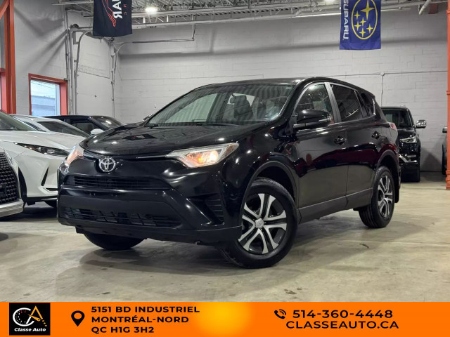 2016 TOYOTA RAV4 LE in Cars & Trucks in City of Montréal