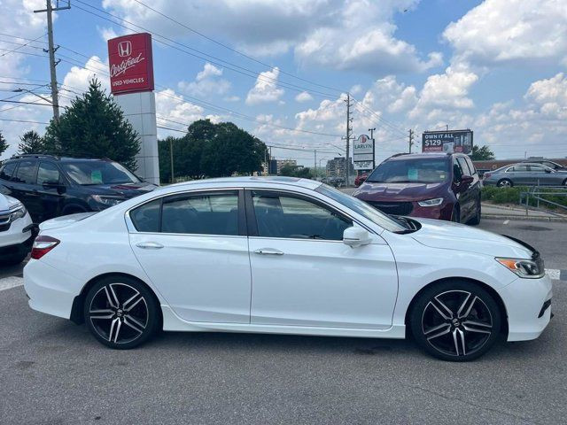 2017 Honda Accord Sedan Sport | Clean Carfax | Full Service in Cars & Trucks in London - Image 3