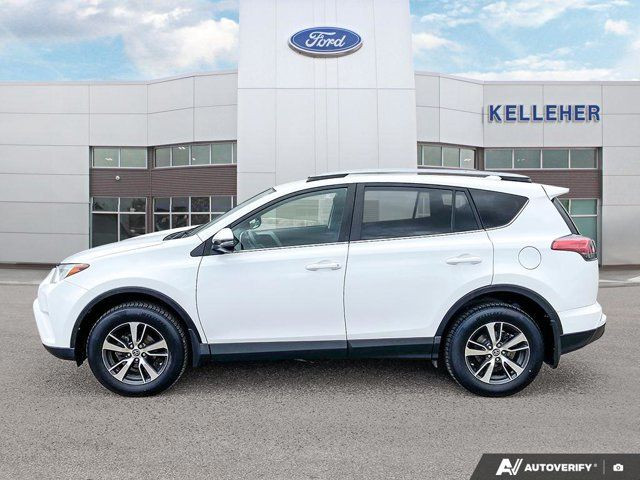 2018 Toyota RAV4 LE in Cars & Trucks in Brandon - Image 2