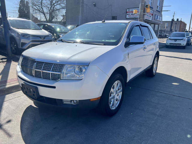2010 Lincoln MKX AWD 4DR in Cars & Trucks in Hamilton - Image 2