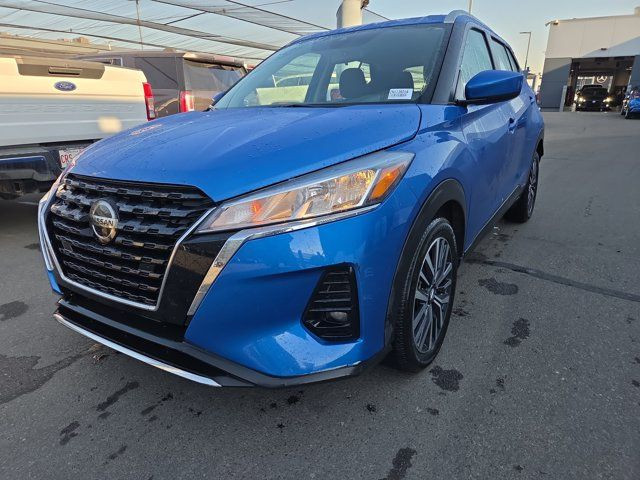 2021 Nissan Kicks SV | CLOTH | BACK UP CAM | REMOTE START in Cars & Trucks in Calgary