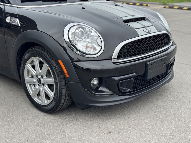 2014 MINI Cooper S COUPE w/ TURBO / 6 SPEED / NAVIGATION in Cars & Trucks in Calgary - Image 4