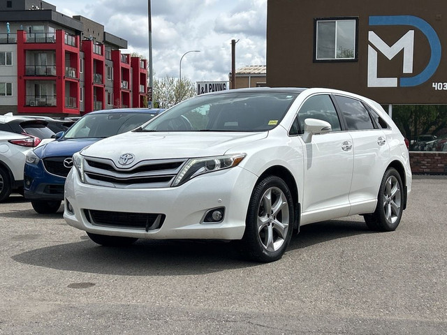 2015 Toyota Venza Limited in Cars & Trucks in Calgary