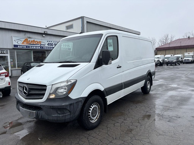 2014 Mercedes-Benz Fourgonnettes de chargement Sprinter DIESEL in Cars & Trucks in Laval / North Shore