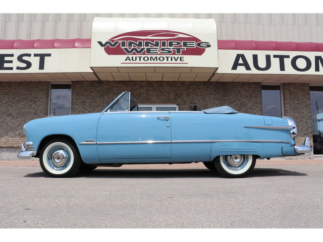 1951 Ford Custom MUSEUM / COLLECTOR QUALITY, EXCEPTIONALLY SHARP in Classic Cars in Winnipeg - Image 3